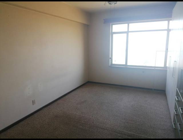 1.5 BEDROOM APARTMENT FOR SALE IN ESPLANADE